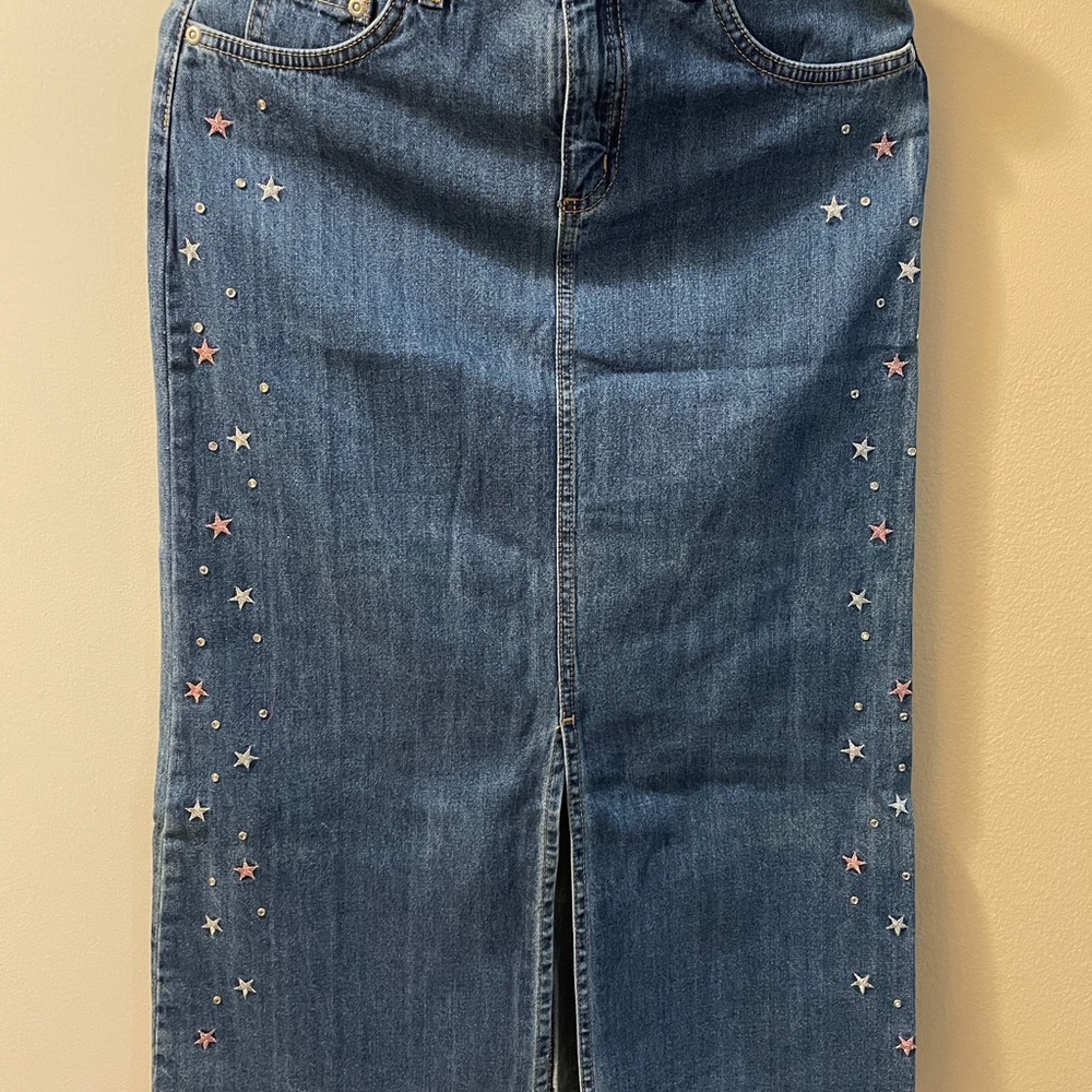 Ankle length mid cut denim skirt